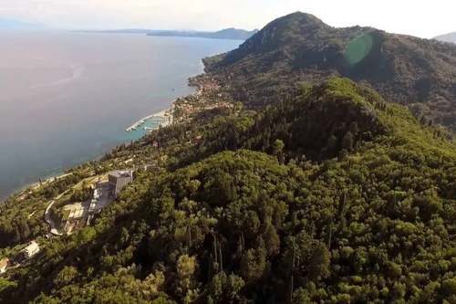 Benitsis Corfu from the air LR Benitsis_Corfu